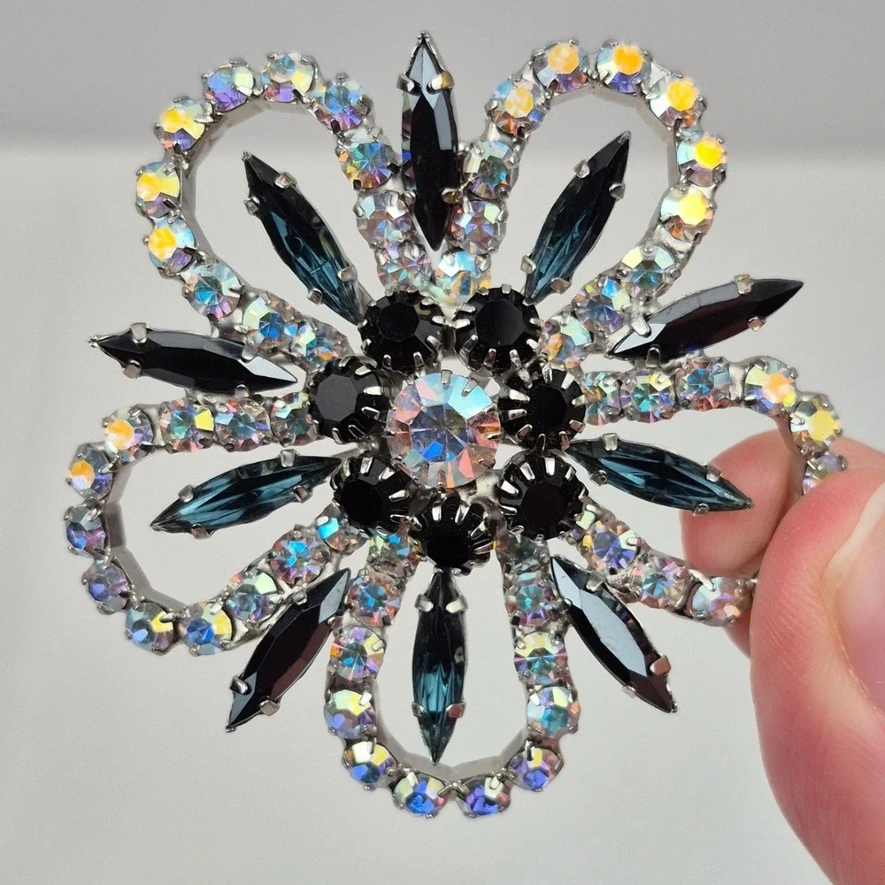Vtg 60s Aurora Borealis Rhinestone Brooch Pin 2.5